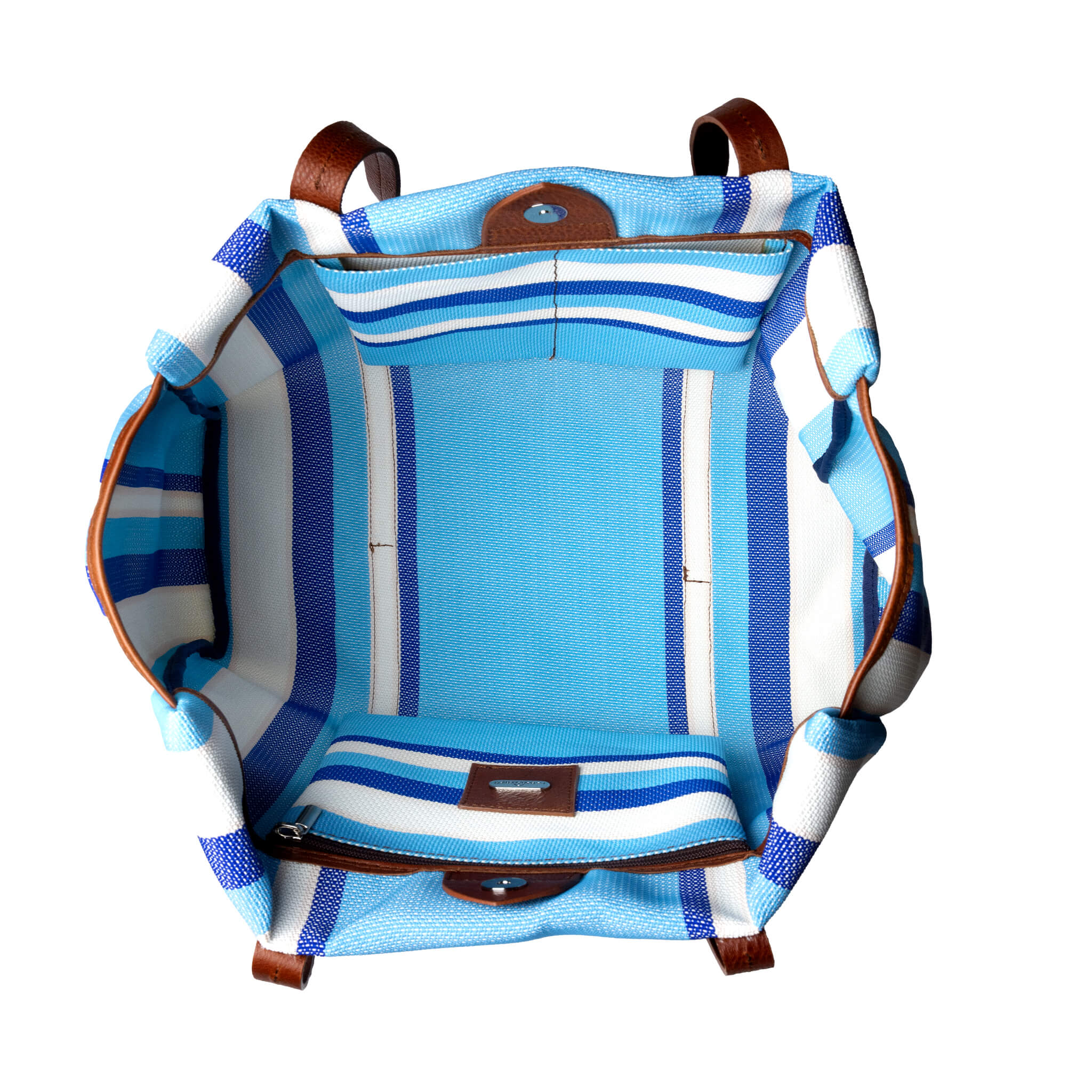 s/files/1/0674/9503/5061/files/LILI-BLEU-9724-Ouvert.jpg?v=1741940678